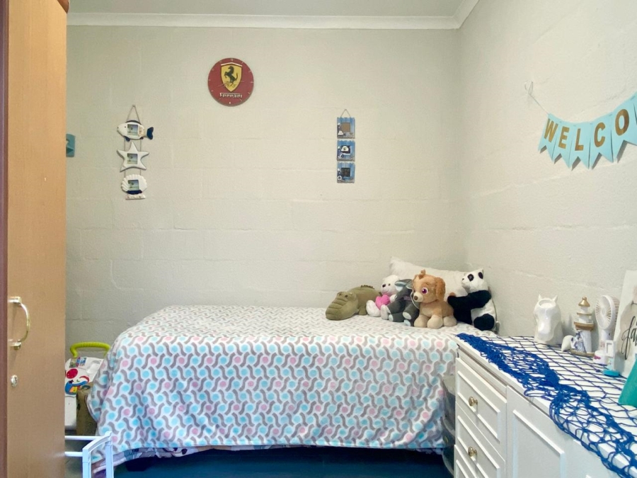 2 Bedroom Property for Sale in Rocklands Western Cape